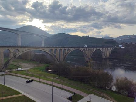 Ponte Rodovi�ria da R�gua